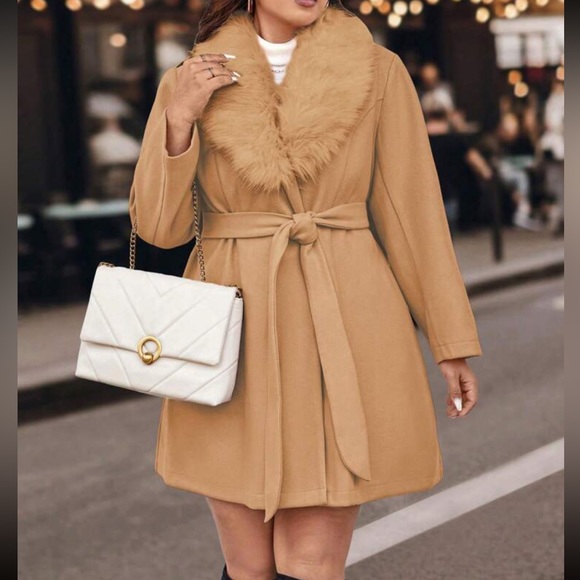 Luxurious camel tan fur collar belted pea coat - Picture 1 of 6